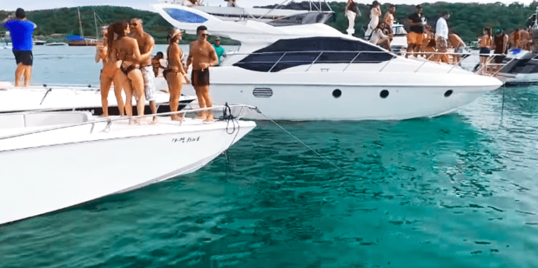 yacht party cartagena