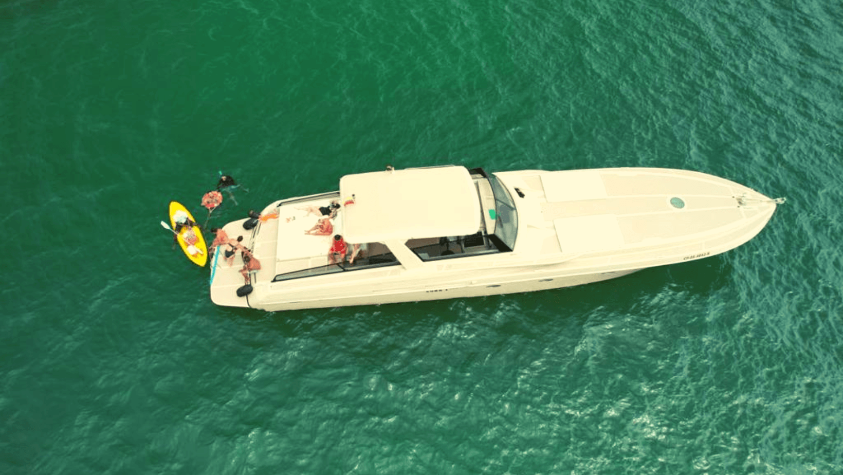 to rent a yacht in cartagena